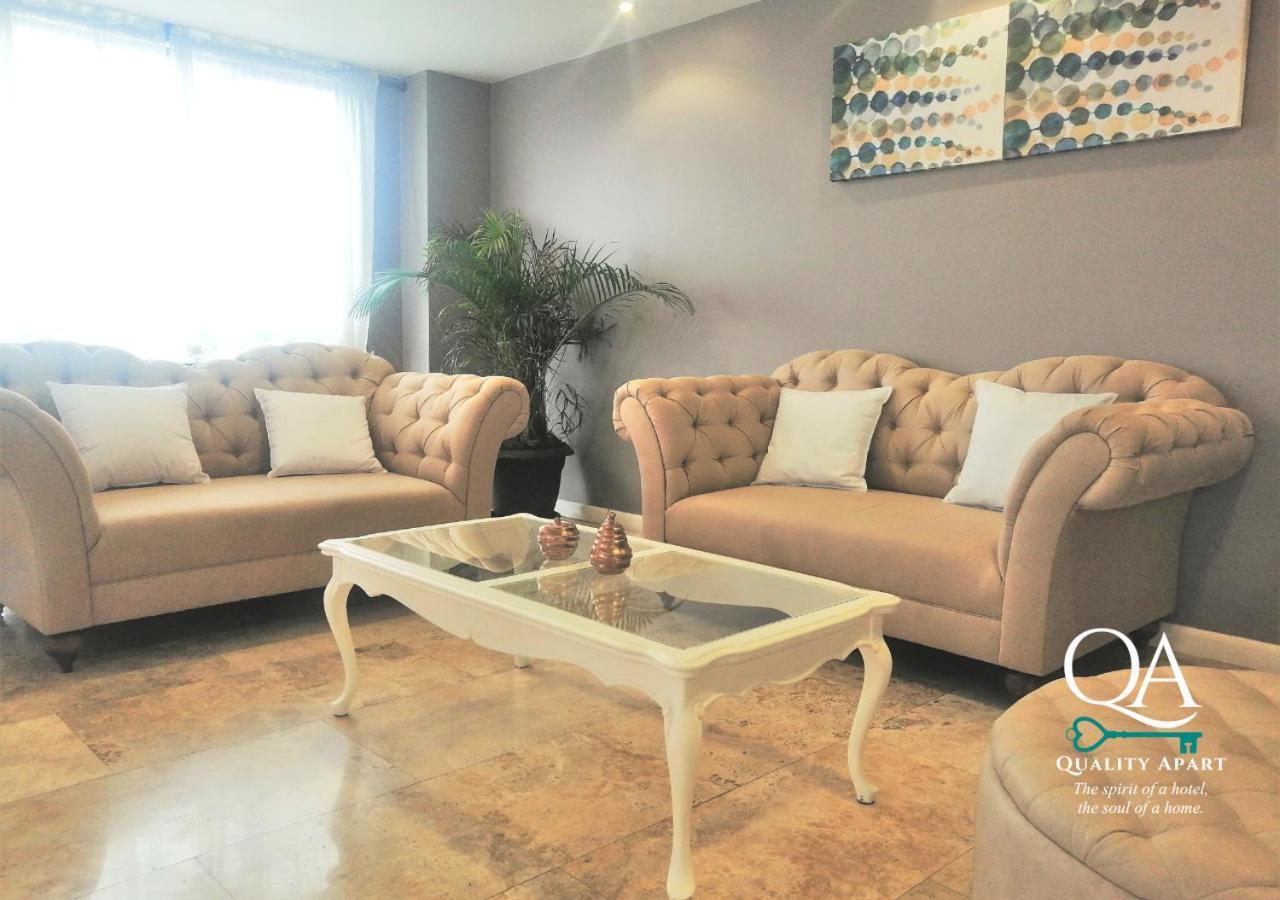 Quality Apart, Exclusive Penthouses Куэнка Экстерьер фото
